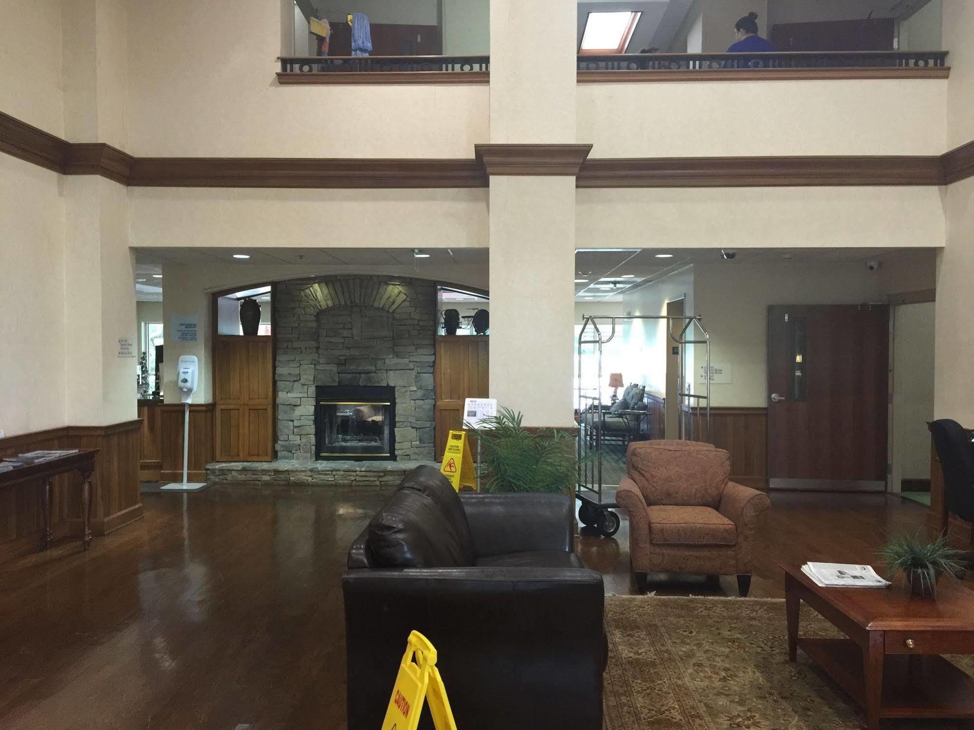 Holiday Inn Express Hotel & Suites Conover - Hickory Area By Ihg Exteriör bild