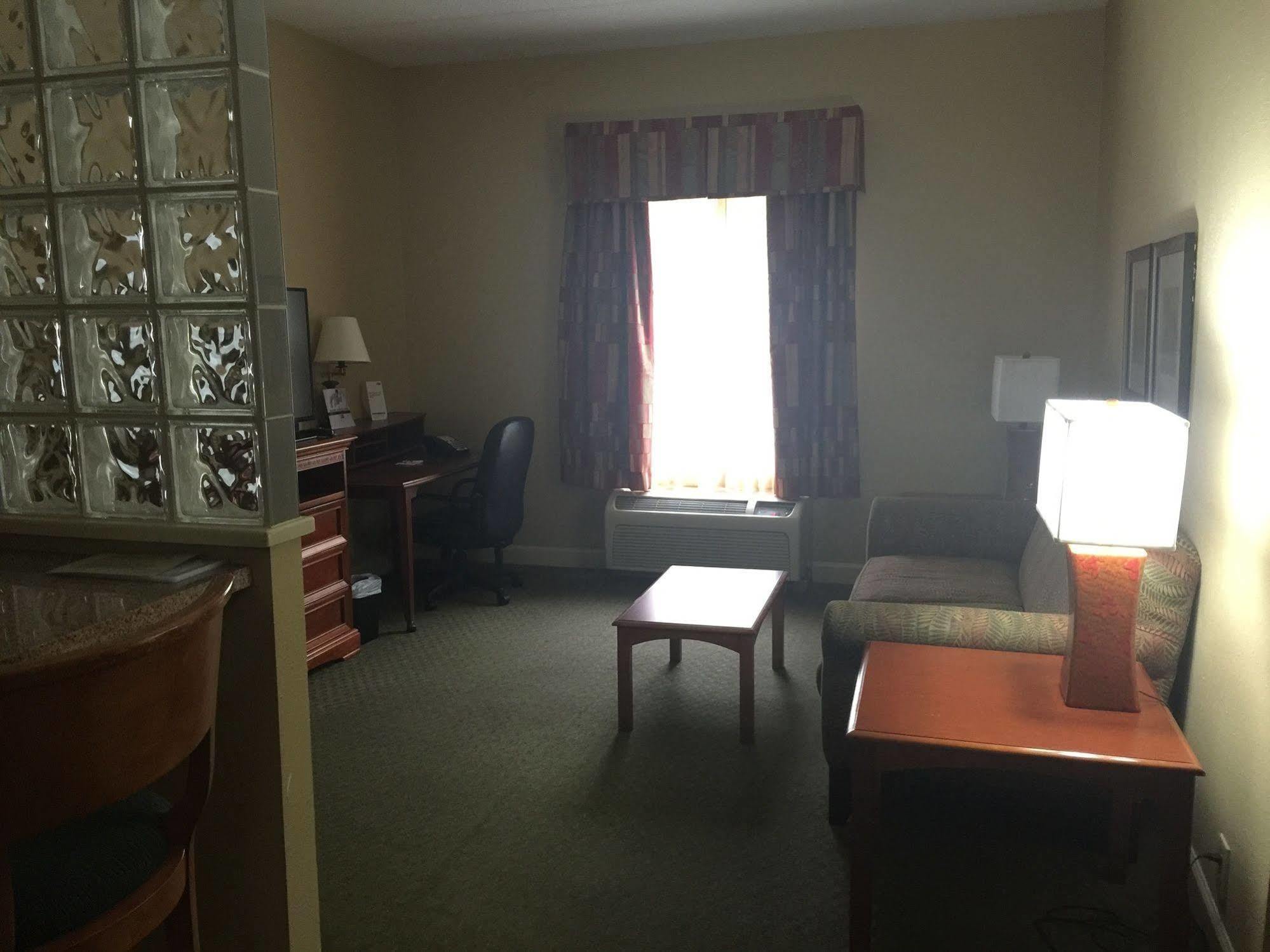 Holiday Inn Express Hotel & Suites Conover - Hickory Area By Ihg Exteriör bild