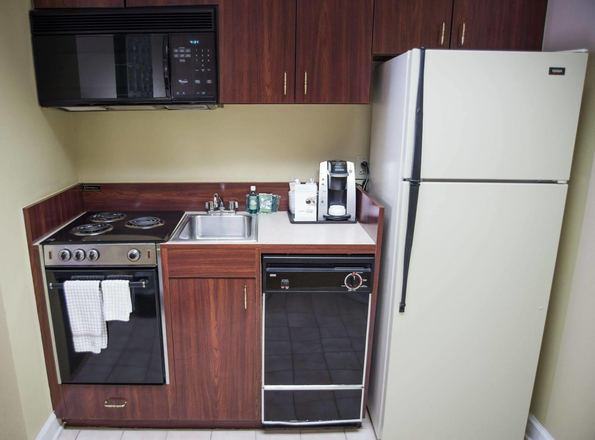 Holiday Inn Express Hotel & Suites Conover - Hickory Area By Ihg Exteriör bild